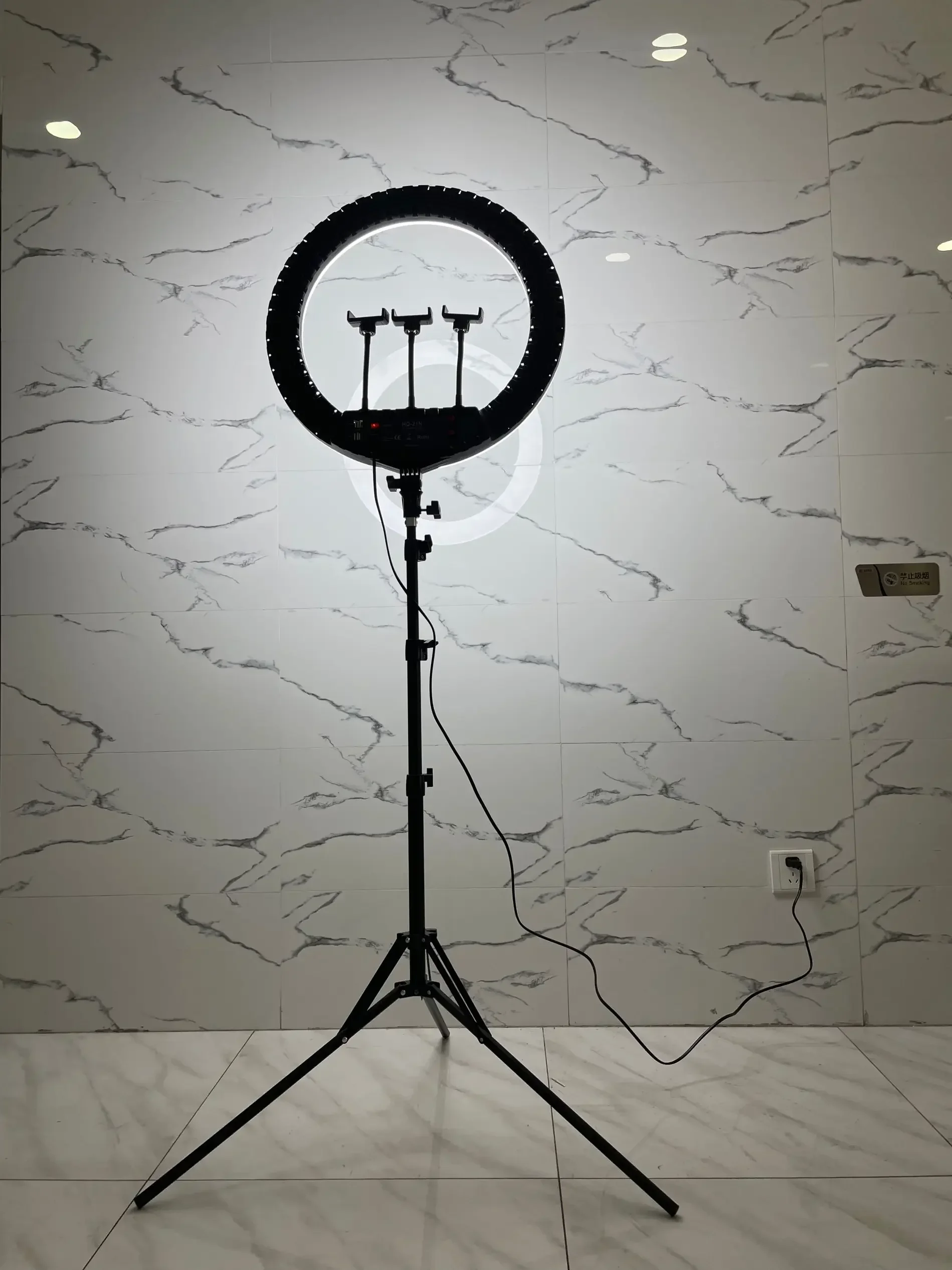 HQ-21n 21 İnç LED Halka Işık F - Photography And Lighting incelemesi ve fiyatı